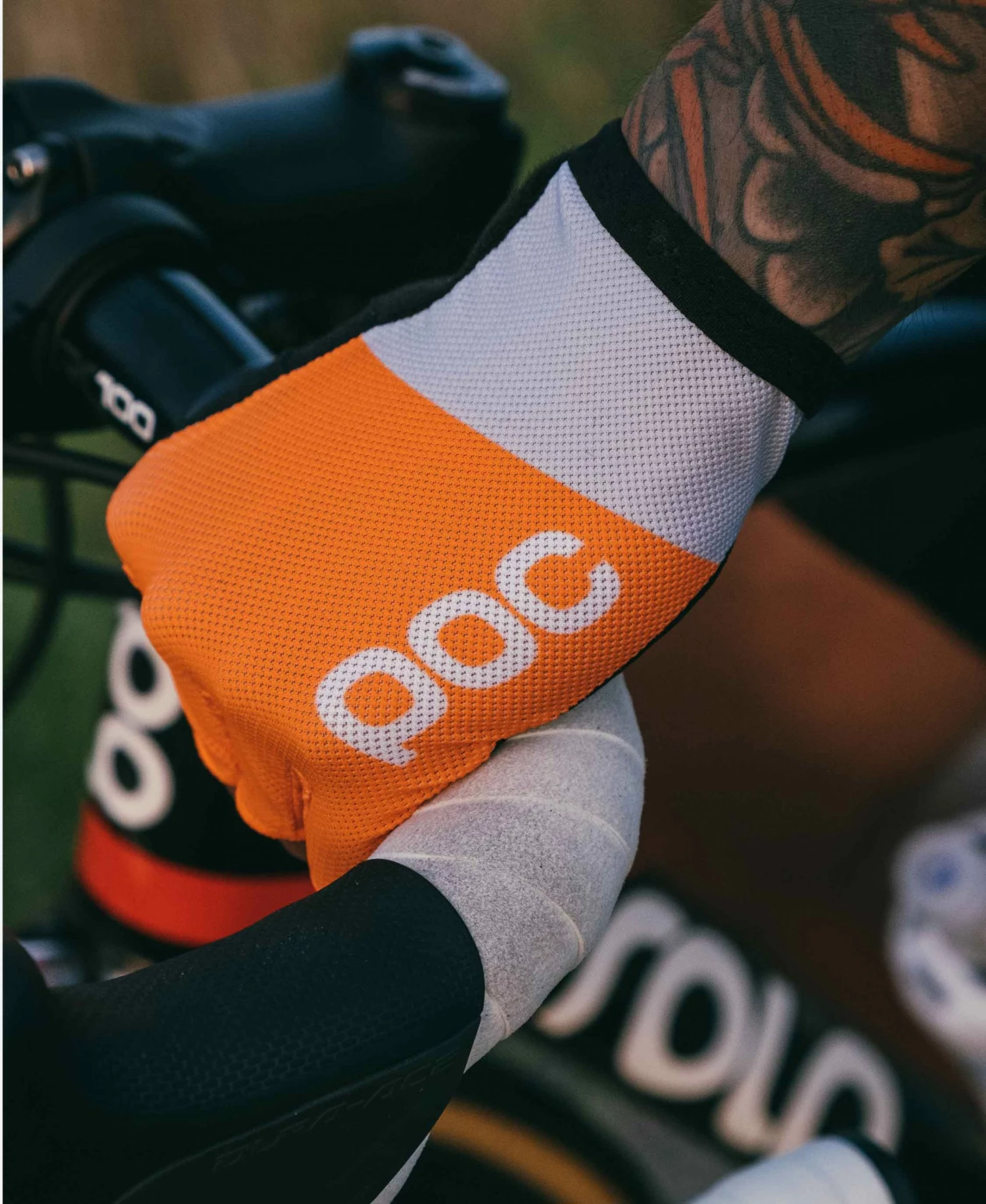 POC Essential Road Mesh Short Glove - Breathable Cycling Gloves for Men & Women 4 POC Essential Road Mesh Short Glove Gloves