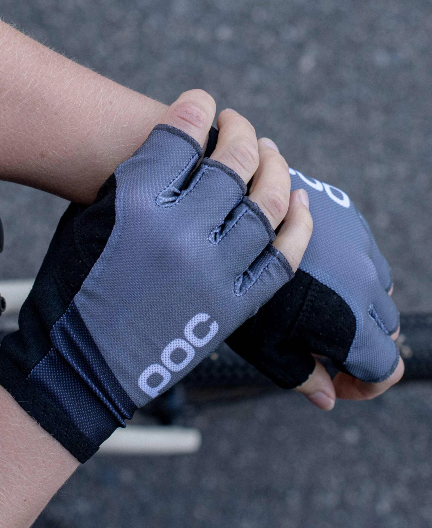 POC Essential Road Mesh Short Glove - Breathable Cycling Gloves for Men & Women 18 POC Essential Road Mesh Short Glove Gloves